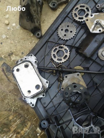 Части от мотор двигател за Ауди А6 Ц6 4ф 3.0тди БМК Audi A6 C6 4F BMK 3.0tdi, снимка 4 - Части - 33784407