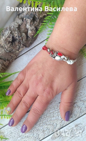 Мартенички за ръка, снимка 11 - Гривни - 53461395