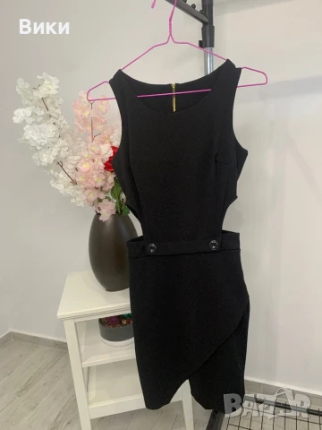 Рокля универсален размер но е подходяща за S, снимка 3 - Рокли - 50845182