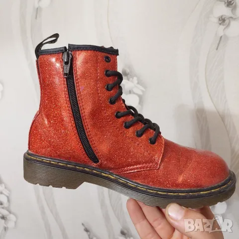  боти кубинки DR. MARTENS RED GLITTER 1460 BOOTS номер 35 ,5 , снимка 5 - Бебешки боти и ботуши - 38709298