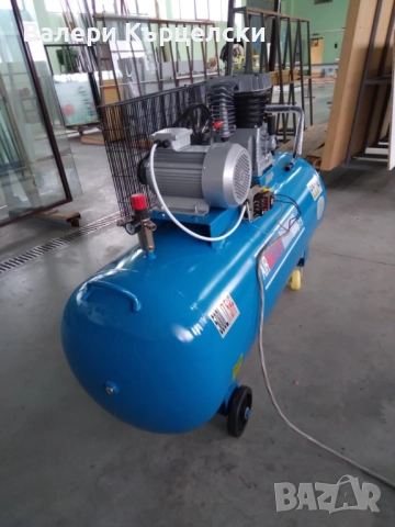 Въздушен компресор бутален  , снимка 3 - Компресори - 52572406