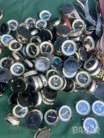 Продавам войнишки компас 