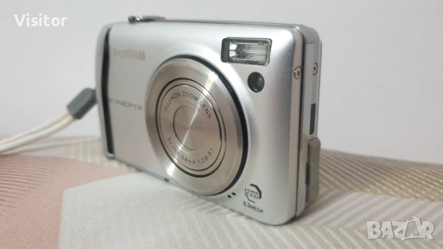 Fujifilm FinePix F40fd, снимка 2 - Фотоапарати - 53854173