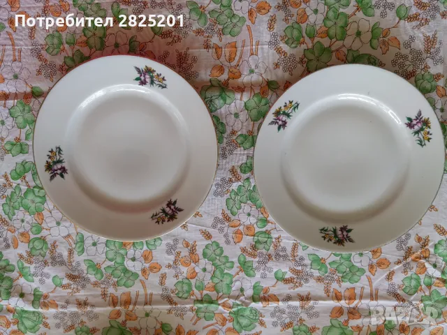 порцеланови чинии и сосиера, снимка 4 - Прибори за хранене, готвене и сервиране - 48964849