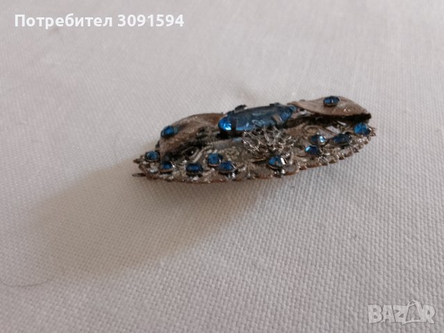 Стара Дамска Брошка със сини циркони и филигран , снимка 8 - Антикварни и старинни предмети - 41621144