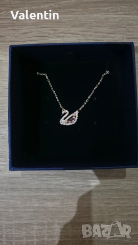 Колие Swarovski/rose gold , снимка 2 - Колиета, медальони, синджири - 53007898