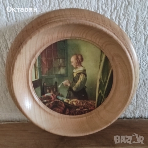 Картина с дървена рамка