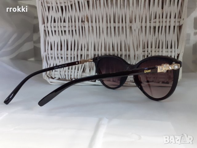 516 Дамски слънчеви очила в кафяв цвят , снимка 4 - Шапки - 20798908