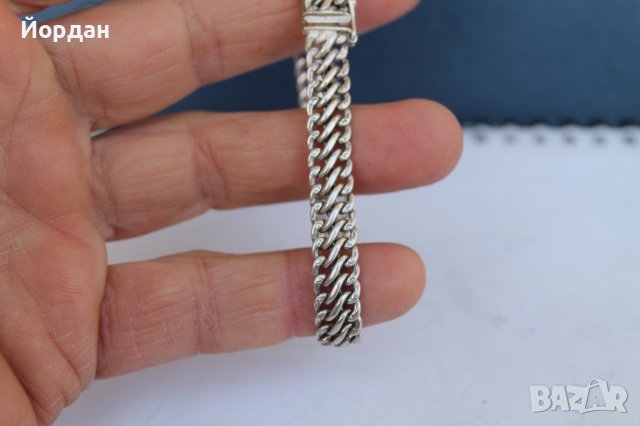 Стара сребърна дамска гривна, снимка 3 - Антикварни и старинни предмети - 38990337