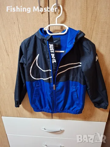 Детско яке Nike , снимка 2 - Детски якета и елеци - 55754179