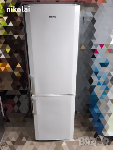 Хладилник с фризер Beko