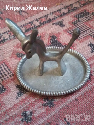 Сувенир магаре поставка за пръстени 51048