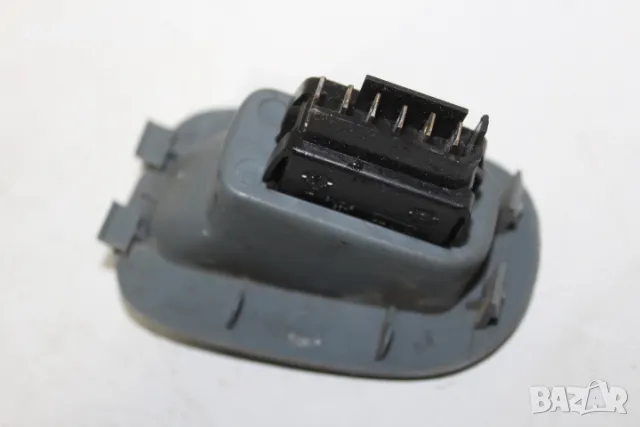 Бутон ел стъкла дясно Рено Меган Сценик 1998 1.6i Renault Megane Scenic 7700836270, снимка 4 - Части - 49833281