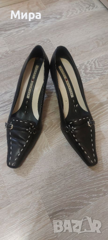 Обувки на ток на Tommy Hilfiger , снимка 2 - Дамски обувки на ток - 36411656
