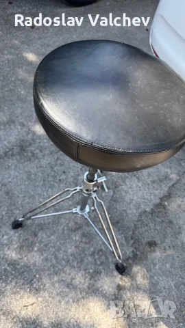 Pearl drum throne- стол за барабани