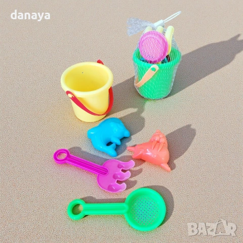 6345 Мини детски плажни играчки за пясък – комплект с кофичка, лопатка и фигурки, снимка 2 - Други - 53073343