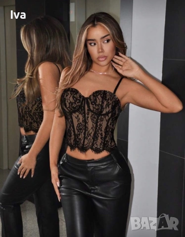 Елегантен дантелен корсет-топ в черно и бежево