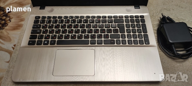 Лаптоп ASUS R541U, снимка 2 - Лаптопи за дома - 52472735