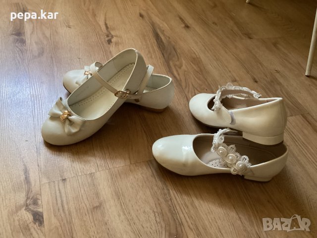 Nelli Bly,маркови бели официални обувки №34,стелка 22 ,2 модела, снимка 2 - Детски сандали и чехли - 42123831