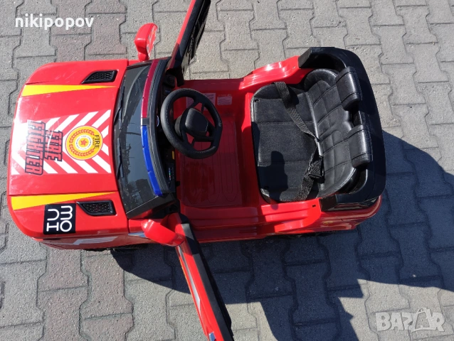 POLICE акумулаторен джип SQUAD червен, снимка 8 - Други - 53849922