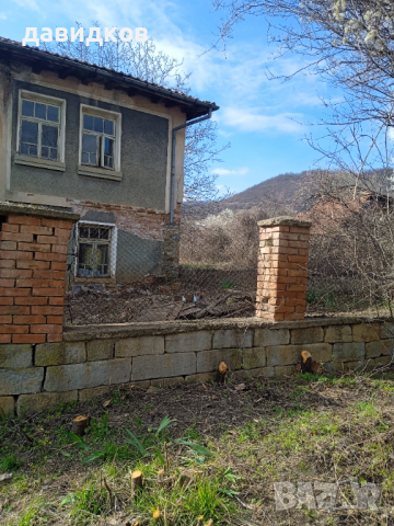 Къща в с.Дамяново, снимка 2 - Къщи - 41882324