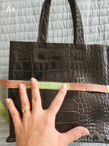 Чанта по модел на  Furla естествена кожа черна, снимка 5 - Чанти - 42505964