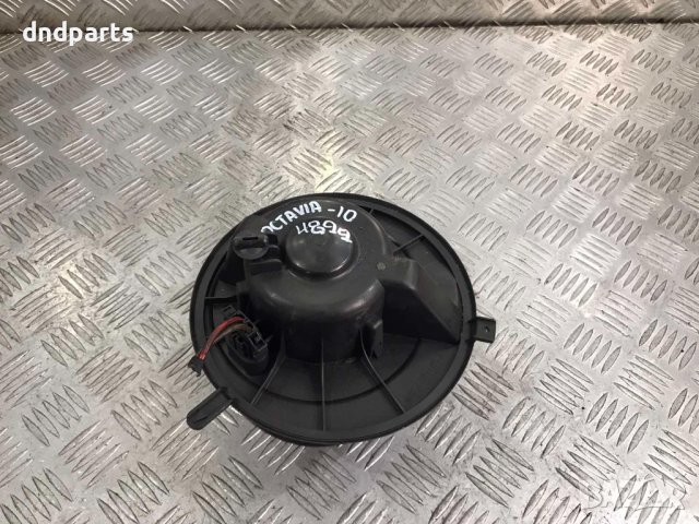 Вентилатор парно Skoda Octavia,2010г.