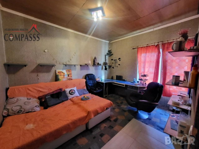 Къща с двор, район ЦЕНТЪР-Млад техник, гр. Добрич– 120153евро!, снимка 8 - Къщи - 51216606