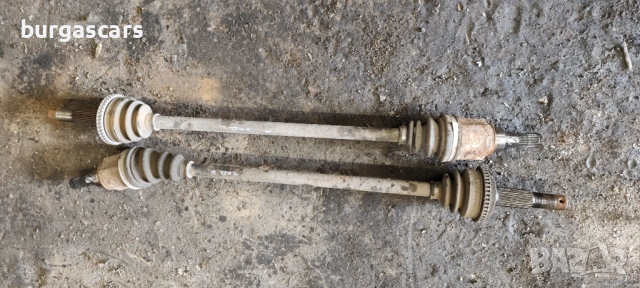 Полуоска задна лява дясна Nissan X-Trail 2.2DCI-136к.с. T30