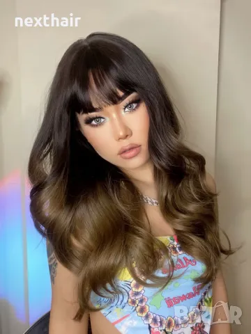 Омбре перука със светли краища и бретон, снимка 6 - Аксесоари за коса - 48669684