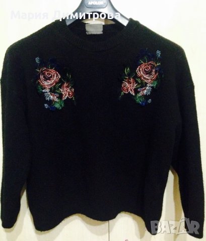 Пуловер с бродирани рози, снимка 1 - Блузи с дълъг ръкав и пуловери - 38856973