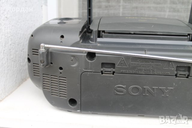 Радио ''Sony CFD-101'', снимка 8 - Радиокасетофони, транзистори - 44295024