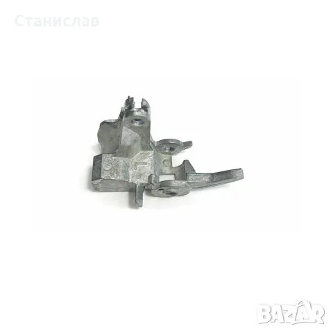 Елемент от основа за външна дръжка за Mercedes Vito W447 – A4477600534