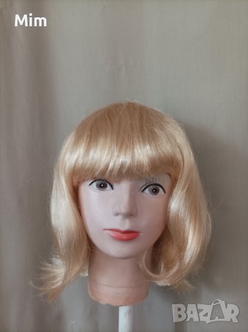 30 см. Нова Руса синтетична перука боб  /на черта с бретон /, снимка 2 - Аксесоари за коса - 41732667