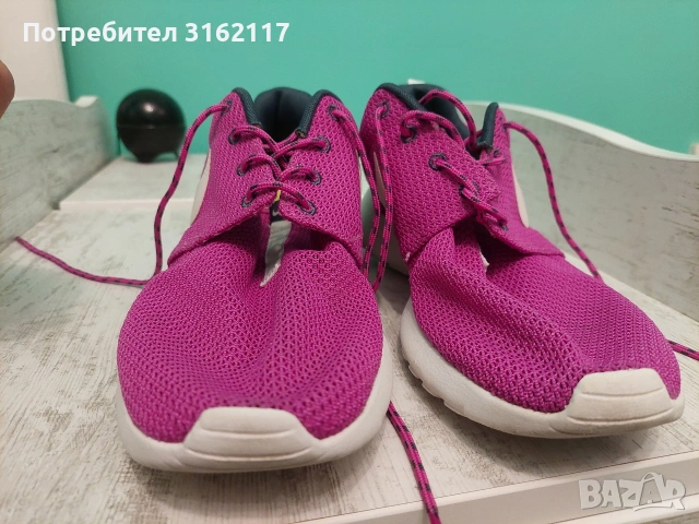 Дамски маратонки Nike 40 номер, снимка 4 - Маратонки - 53851124