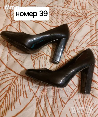 Дамски обувки номер 39