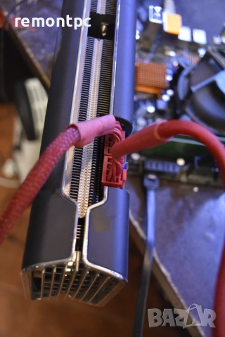 Видео карта XFX Radeon RX 5700 XT THICC III Ultra, 8GB GDDR6, 256-bit, снимка 9 - Видеокарти - 53709824