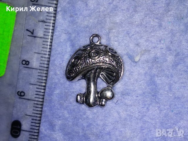 ФИГУРАЛЕН СРЕБЪРЕН с БЯЛА ПОЗЛАТА АРТ МЕДАЛЬОН - ГЪБКА 37419, снимка 3 - Колиета, медальони, синджири - 40933398