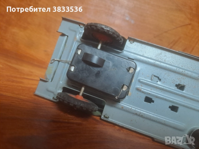 Vintage Полска соц.ламаринена играчка дтар камион Ракетоносец, снимка 9 - Коли, камиони, мотори, писти - 52345255