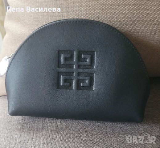 Несесер на Givenchy 