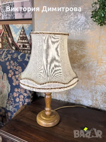 Настолна лампа, снимка 5 - Настолни лампи - 48626101