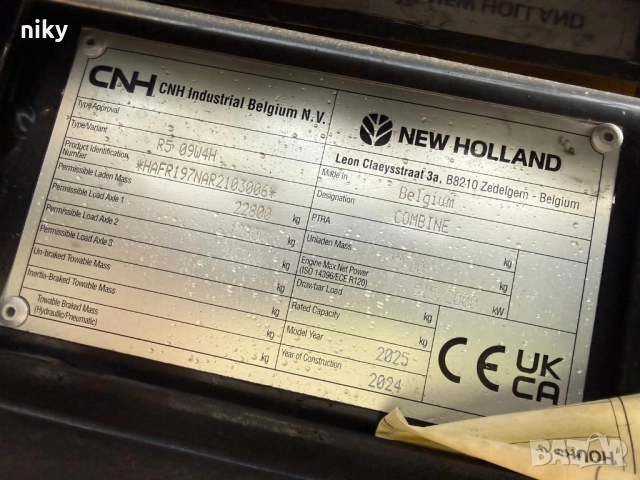 Комбайн New Holland CR10.90, снимка 14 - Селскостопанска техника - 52918865