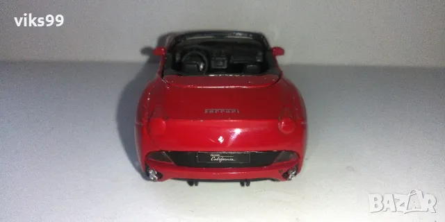 Метална количка Bburago Ferrari California - Мащаб 1:43, снимка 3 - Колекции - 49543514