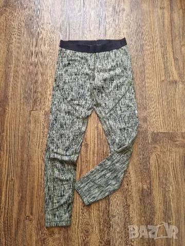 Страхотен дамски спортен клин NIKE  размер L , снимка 3 - Клинове - 49607818