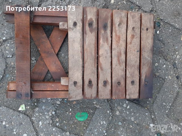 Соц.малко дървено столче, снимка 7 - Екипировка - 39562535