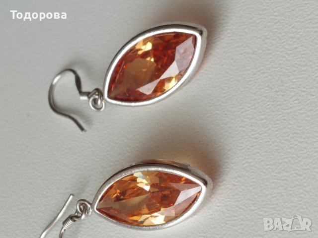 Продавам дамски,сребърни обеци с балтийски кехлибар, снимка 11 - Обеци - 41268176