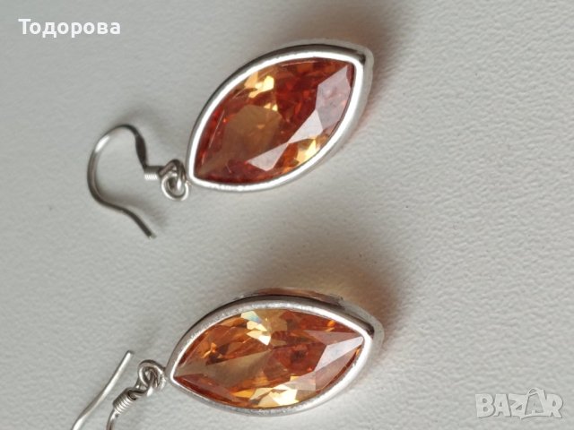 Продавам дамски,сребърни обеци с балтийски кехлибар, снимка 11 - Обеци - 41268176