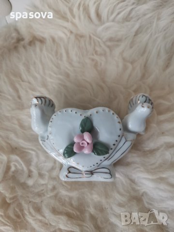 Намалена. Порцеланова ваза салфетница