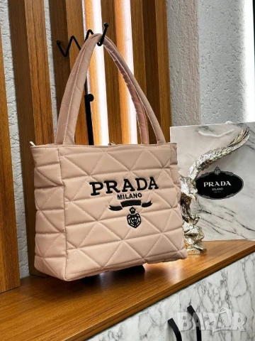 чанти prada , снимка 2 - Чанти - 51423813