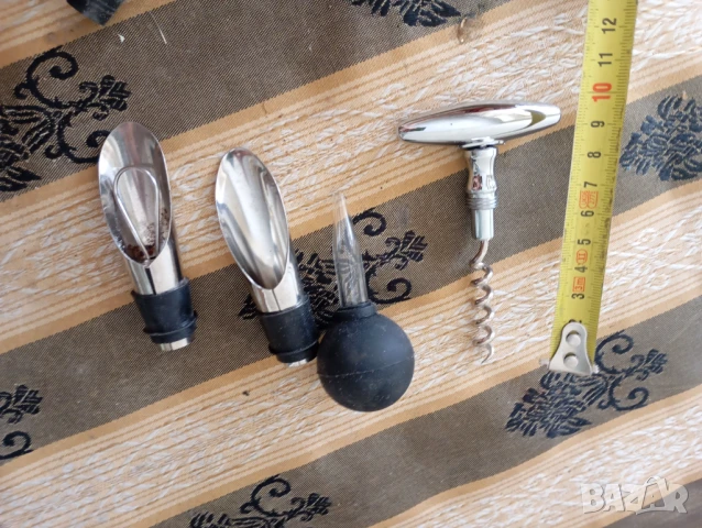 Комплект аксесоари за бутилка с алкохол, снимка 2 - Други - 51213568